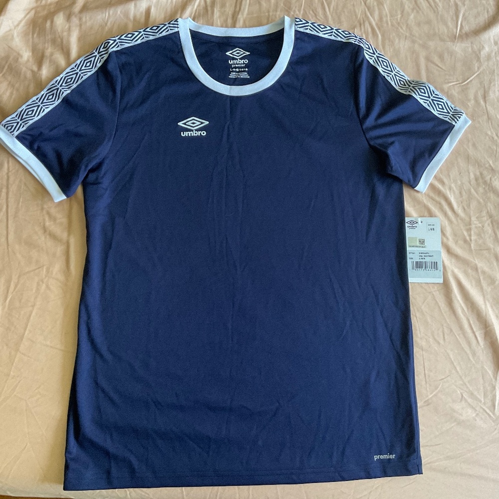 Umbro boys Tshirt